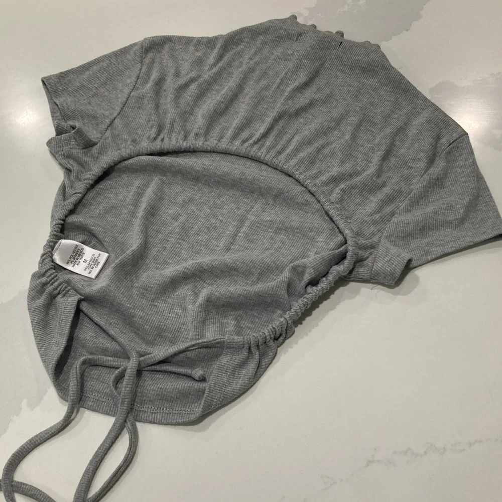 Backless Gray Ruched Top - Picture 1 of 3